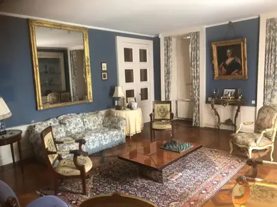 Coin salon dans l'établissement Château pour se retrouver