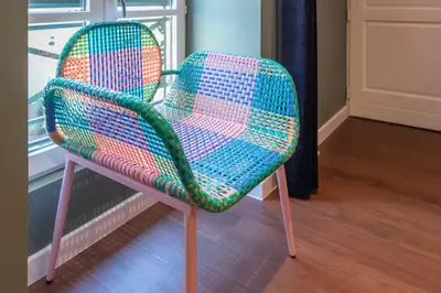 Coin salon dans l'établissement Le vintage . Centre-ville Mâcon . Atypique . Proche gare . Wifi . Climatisation . Confortable .
