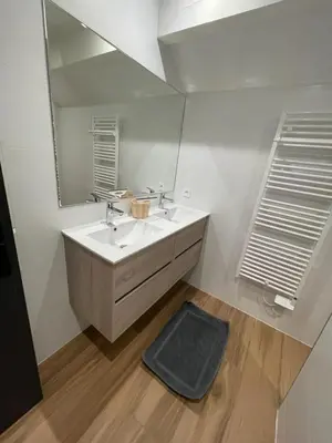 Salle de bains dans l'établissement Gîte de l’Ambiance
