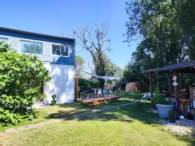 Jardin de l'établissement Gîte du Moulin de Tart le Bas