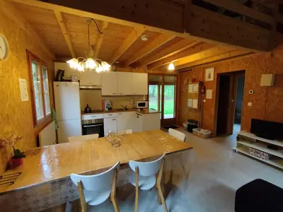 Cuisine ou kitchenette dans l'établissement Gîte Chalet Morvan Bourgogne