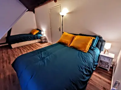 Un ou plusieurs lits dans un hébergement de l'établissement Moulin des ducs grand format by Vindihouses - piscine chaffée - escalade - billard - fitness - etc