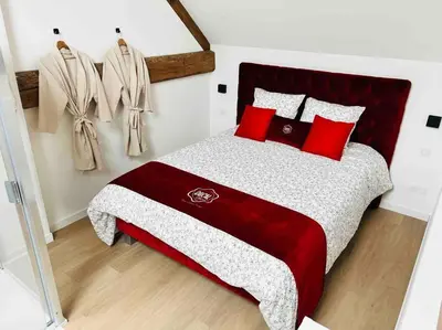Un ou plusieurs lits dans un hébergement de l'établissement (2) La suite Premier Cru 3km de Beaune