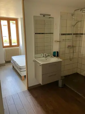 Salle de bains dans l'établissement Le rabutinage