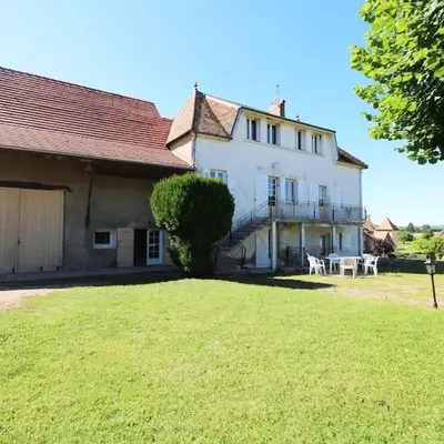 Agréable maison de campagne 12 voyageurs