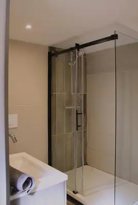Salle de bains dans l'établissement Le Gîte des 2 Fontaines