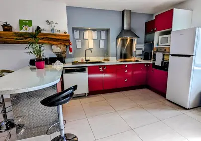 Cuisine ou kitchenette dans l'établissement La Tuilerie