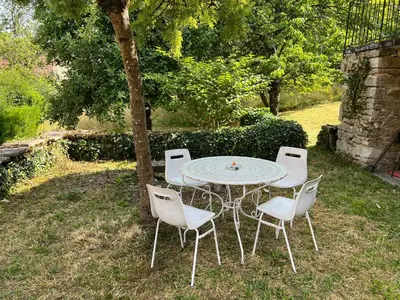 Jardin de l'établissement Les Pommiers, Bouilland