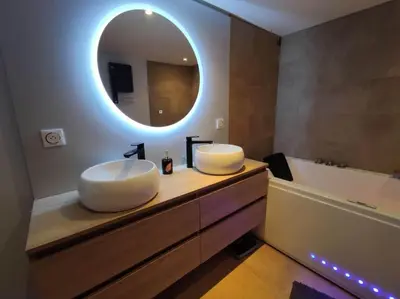 Salle de bains dans l'établissement La maison de Morgane