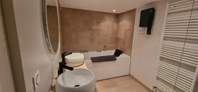 Salle de bains dans l'établissement La maison de Morgane