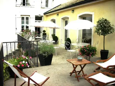 Jardin de l'établissement Gîte de la corgette