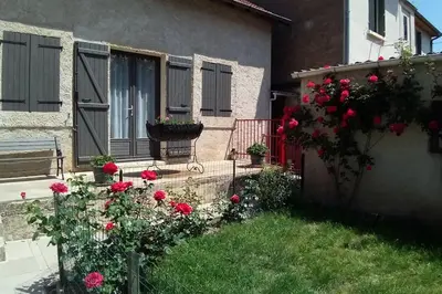 Jardin de l'établissement LE REFUGE DU DRAPEAU Maison avec 4 chambres proche du centre historique