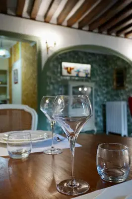 Boissons dans l'établissement Gîte de charme Autun'Home