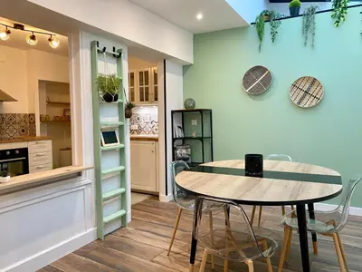 Cuisine ou kitchenette dans l'établissement Cité Gastro. / Centre Ville