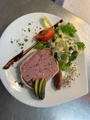 Nourriture dans l'hôtel ou à proximité
