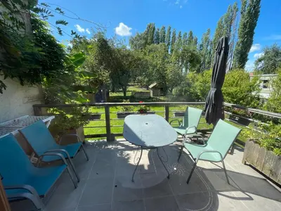 Balcon ou terrasse dans l'établissement Espace Famille Montmillon