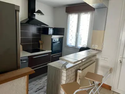 Cuisine ou kitchenette dans l'établissement Chez les Freds