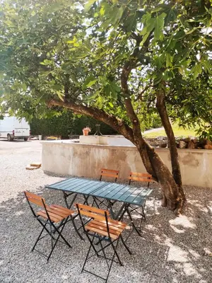 Plan de l'établissement Le Loft du Moulin Brochat avec espace jacuzzi commun