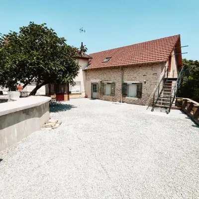 Le Loft du Moulin Brochat avec espace jacuzzi commun