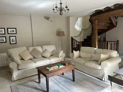 Coin salon dans l'établissement La Chouette