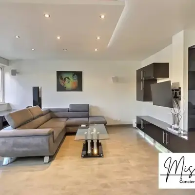 ''Magic Red'' de Miss.K Conciergerie