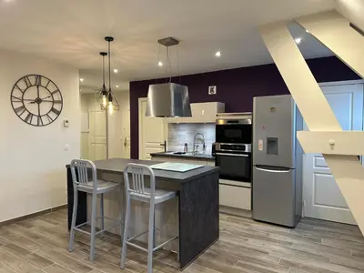 Cuisine ou kitchenette dans l'établissement Appartement à Beaune avec Parking