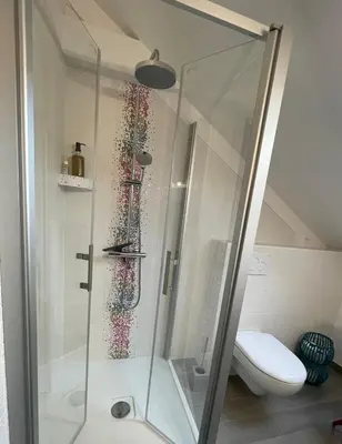 Salle de bains dans l'établissement Le jardin des Vérottes