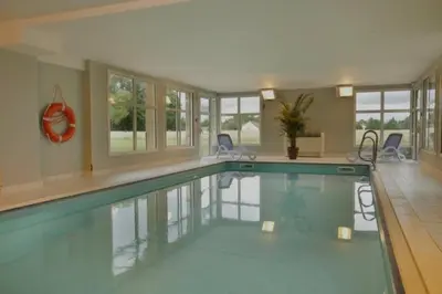 Piscine de l'établissement Chez Jack-Résidence-Piscine-Sauna ou située à proximité