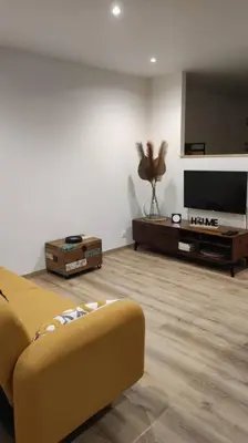 Télévision ou salle de divertissement dans l'établissement Tout confort. Appartement 2 pers. centre-ville
