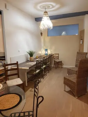 Coin salon dans l'établissement Fenêtre sur cour du Docteur Privey - Secure Park Bike - 3 mn Autoroute