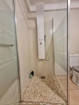 Salle de bains dans l'établissement Gite du bibicherat