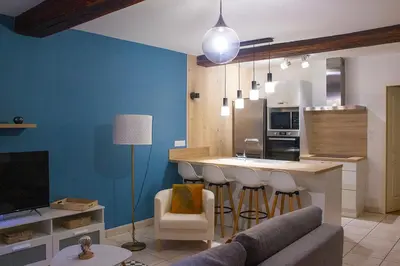 Cuisine ou kitchenette dans l'établissement App cosi Ile Saint Laurent Chalon Sur Saone