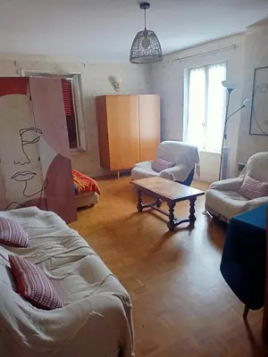 Coin salon dans l'établissement Entre Bresse et Jura
