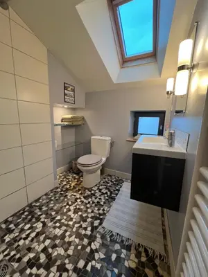 Salle de bains dans l'établissement Le Cercotin