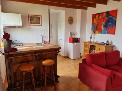 Cuisine ou kitchenette dans l'établissement Domaine Le Beau Lavault