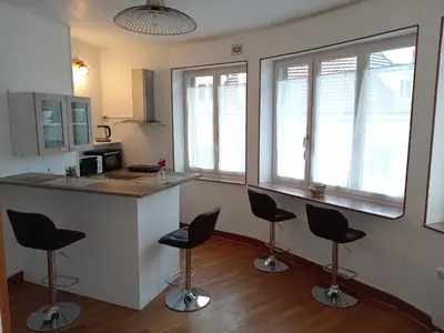 Cuisine ou kitchenette dans l'établissement Appartement paisible & lumineux