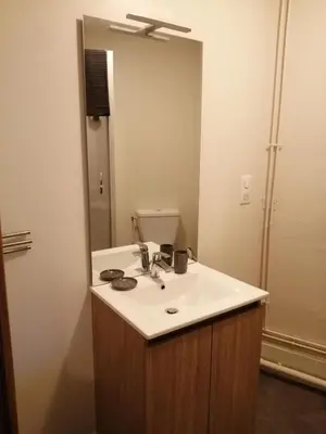 Salle de bains dans l'établissement A La Halte Des Gorges