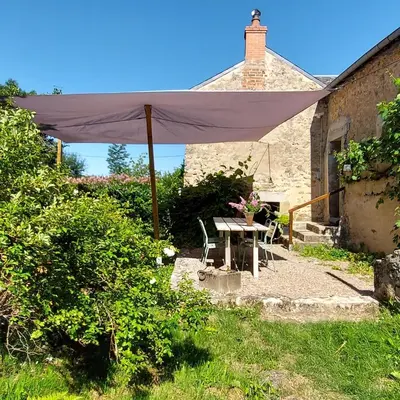 Jardin de l'établissement Sint Lucas - Razou - lacs du Morvan