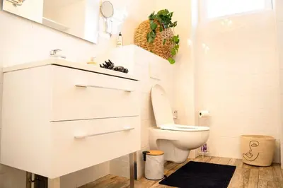 Salle de bains dans l'établissement La Menorah