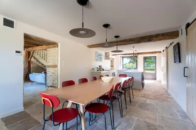 Cuisine ou kitchenette dans l'établissement Le Ribouillon