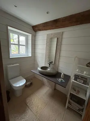 Salle de bains dans l'établissement Maison coup de cœur