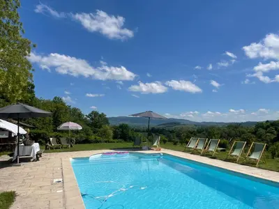 Vue générale sur la montagne ou vue sur la montagne depuis la maison de vacances