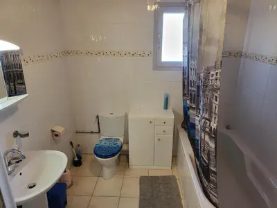 Salle de bains dans l'établissement Monis ruhiges Ferienhaus