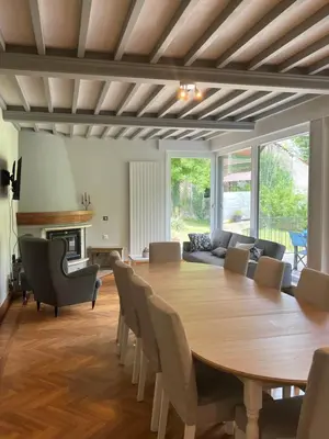 Coin salon dans l'établissement Chez Néo