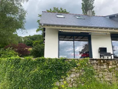 Jardin de l'établissement La Fourche aan Lac de Chaumeçon