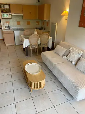 Cuisine ou kitchenette dans l'établissement Charm Burgundy
