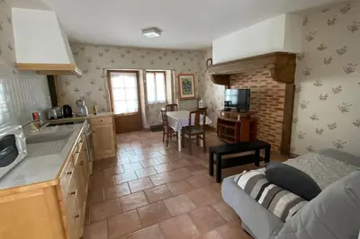 Cuisine ou kitchenette dans l'établissement La Belle Marguerite, appartement privé dans maison