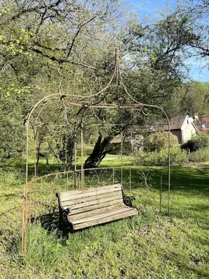 Jardin de l'établissement Ô Bonheurs Simples d'Ecorsaint Il était une fois