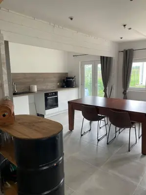 Cuisine ou kitchenette dans l'établissement Chalet 6-8 personnes avec jeux et jaccuzi - Nahleo Chalet