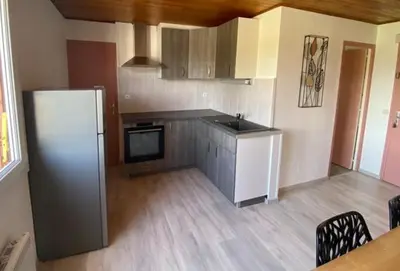 Cuisine ou kitchenette dans l'établissement Bi AIN venue